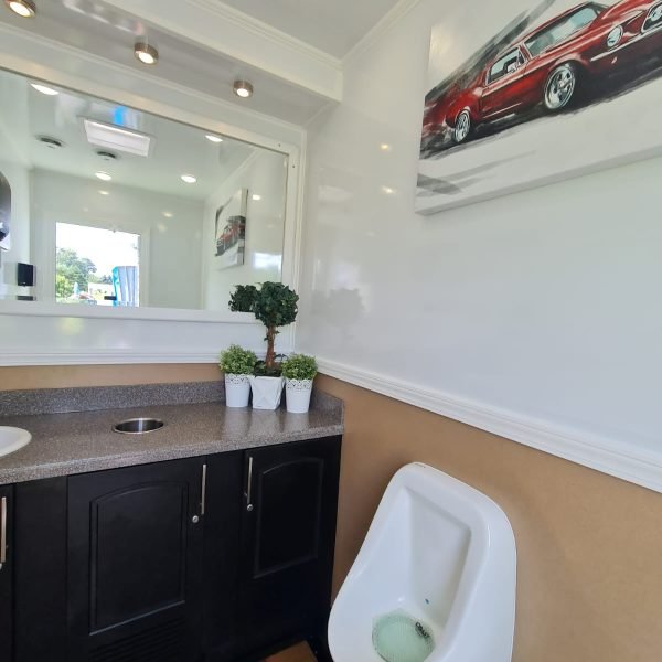 Trailer-2-Stall-2